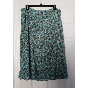 Sag Harbor Womans Skirt Size 12 Petite Knee Length